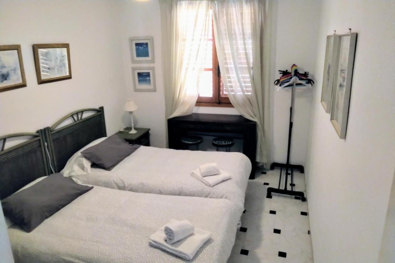 Shoal Apartamentos Орихуела Екстериор снимка